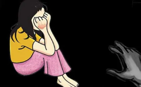 এবার মায়ের সহায়তায় মেয়েকে ধর্ষণ