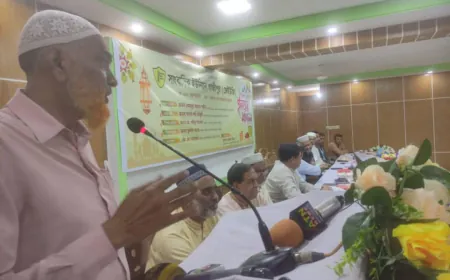 হলুদ সাংবাদিকতা ও তথ্য সন্ত্রাস সাংবাদিকতার মর্যাদাকে ম্লান করে দিচ্ছে                  --- কাদের গনি চৌধুরী