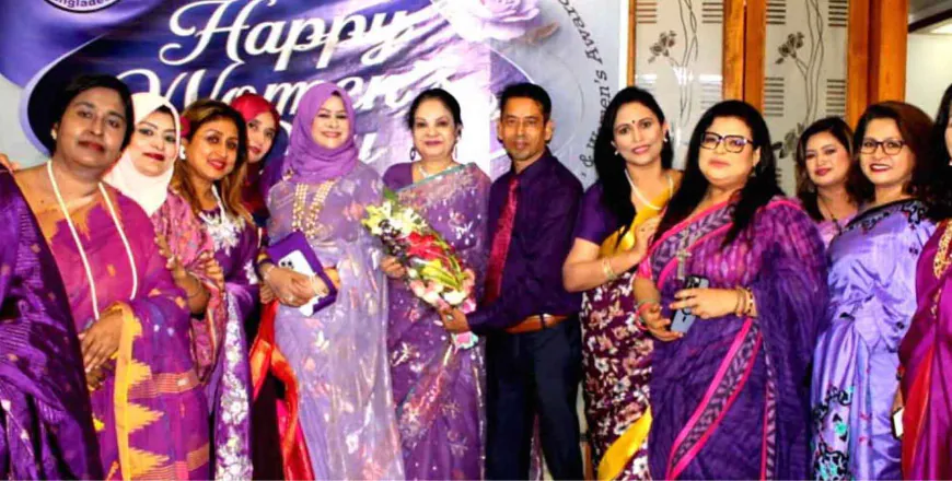 উদ্যোমী নারীদের সম্মাননা জানালো ‘উইমেন’স ফাউন্ডেশন বাংলাদেশ’